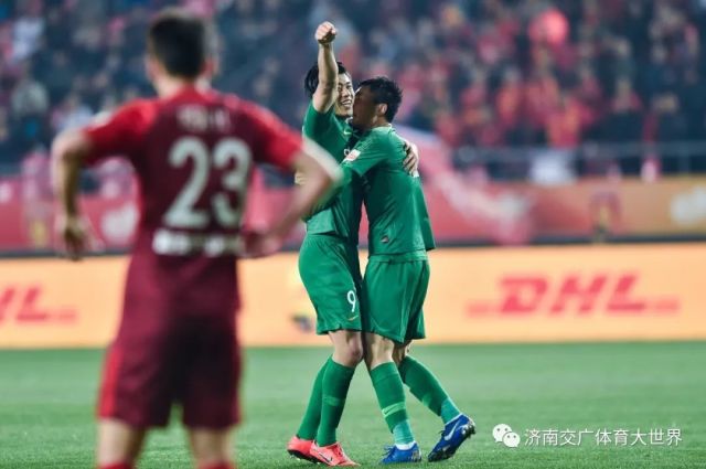  菲尔特升班马创造历史首次在德甲赛场取得连胜佳绩